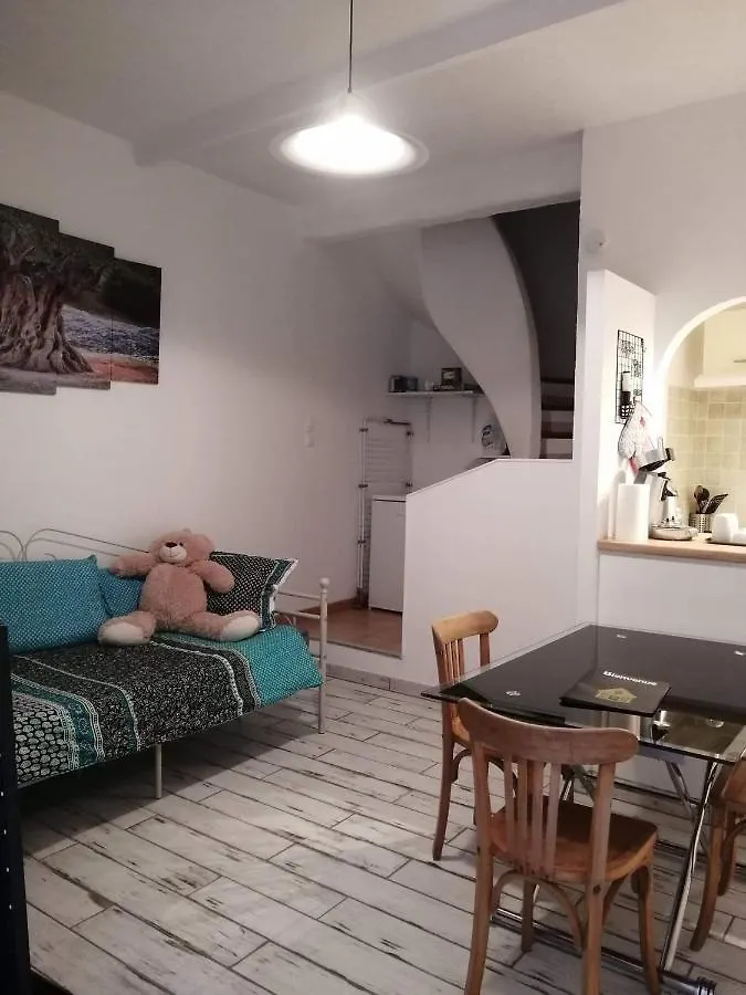 Hébergement de vacances Villa Lou Caumino : charmante petite maison de ville. à Monteux France